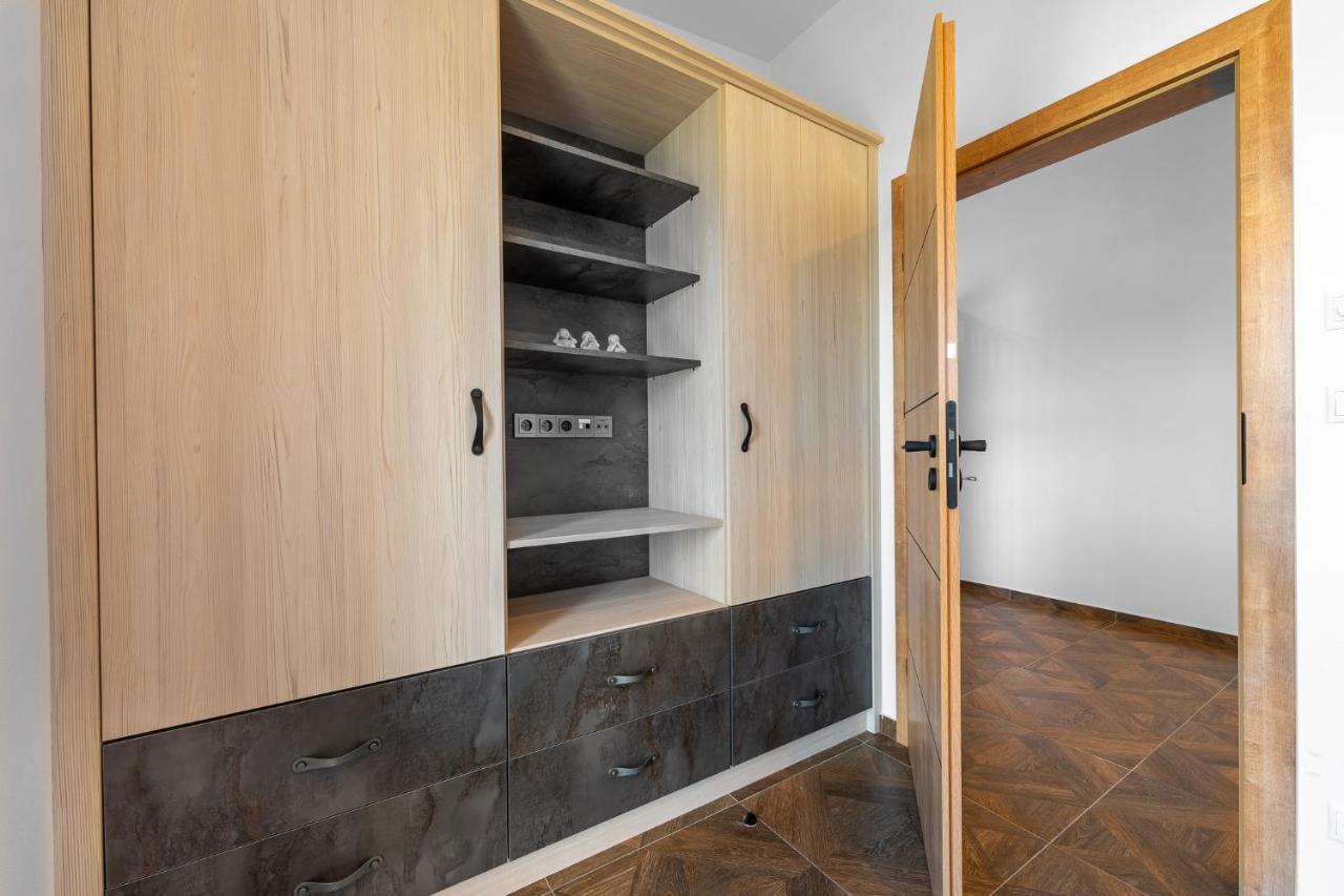Laskara Garden Apartment By Prague Forest Nové Jirny 外观 照片