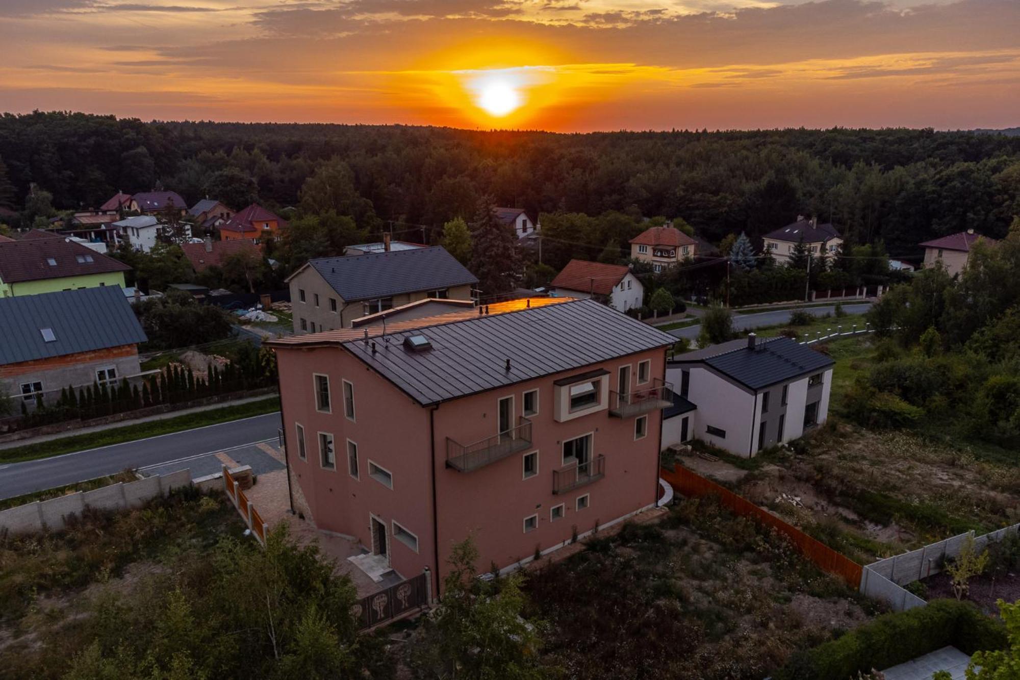Laskara Garden Apartment By Prague Forest Nové Jirny 外观 照片